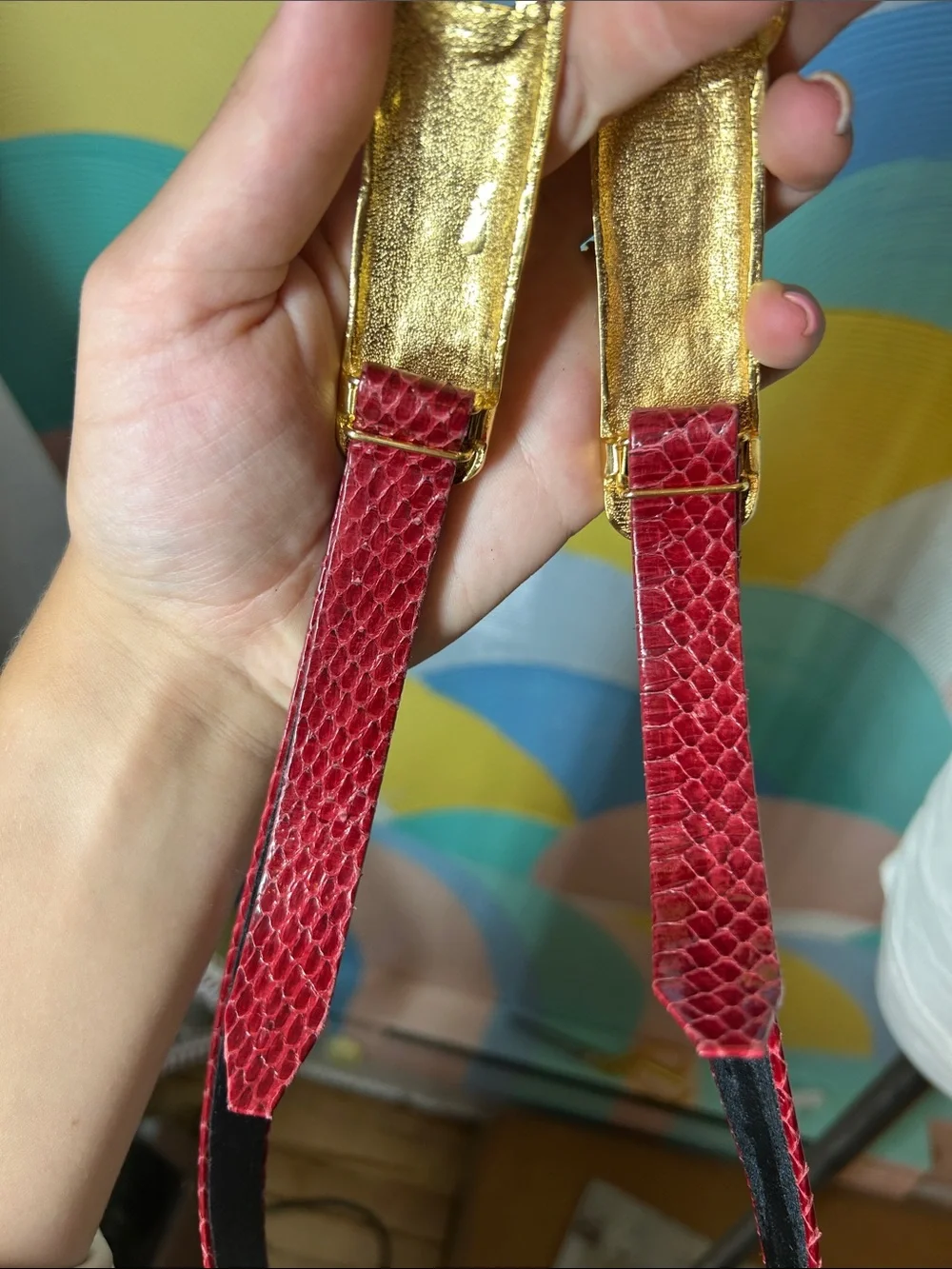 N/A elegant red